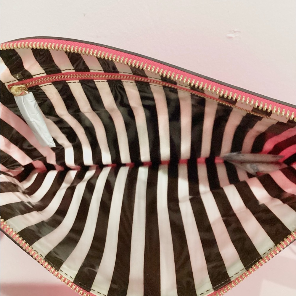 Henri Bendel Large Jetsetter Dry Bag NWT - Picture 6 of 7